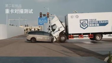理想汽车“撞”上了硬骨头