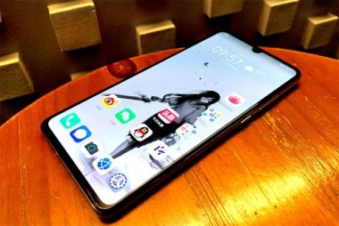 怎么打开华为手机盖板 怎么打开华为手机盖板