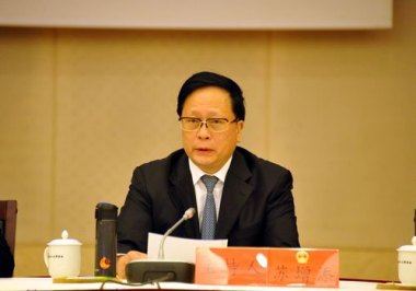 检察机关决定对张斌和柳国仁逮捕