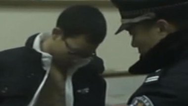 男子帮他人侵犯前女友 2人均获刑
