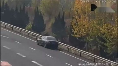 汉江现巨型怪物？夜钓者拍下惊悚一幕