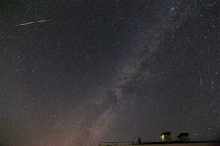 我拍到了英仙座流星雨