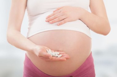 女子5次试管后艰难怀孕却确诊肝癌