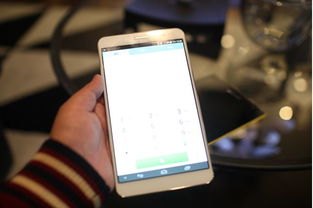 华为手机切小屏怎么弄的