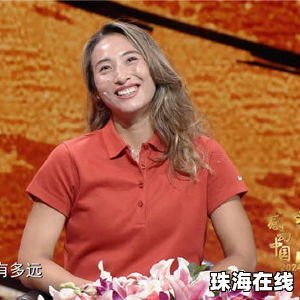 郑钦文获颁感动中国年度人物