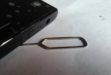 华为手机怎么取电话卡 华为手机怎么取电话卡