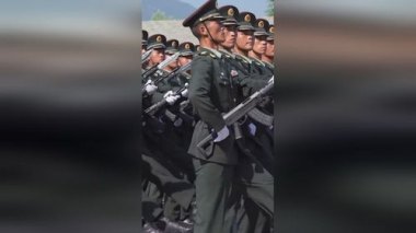 超近距离感受阅兵训练