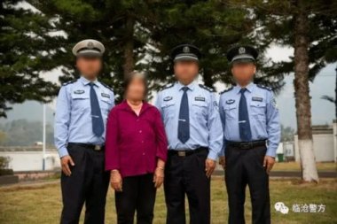 当地回应民警上门找曝光者谈话