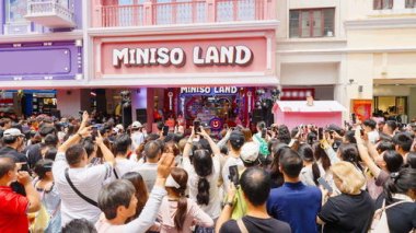 广州在住宅区喷剧毒农药？谣言
