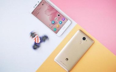 华为手机怎么有个白点点