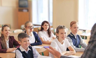 小学老师被调去教高中:压力很大 小学老师被调去教高中:压力很大