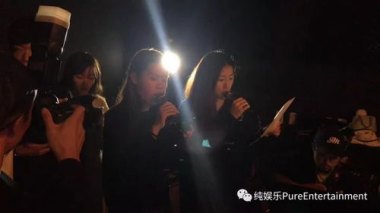 杨宗纬摔下舞台 目击者称疑短暂昏迷