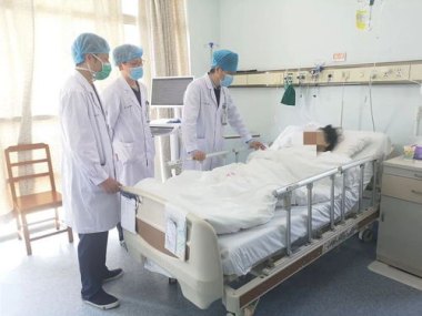 “身首离断”患者已转入普通病房