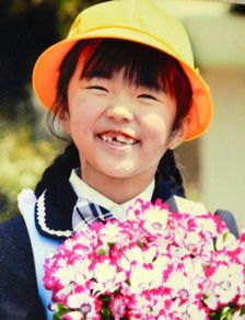 12岁女孩半年狂花9万 妈妈急得报警