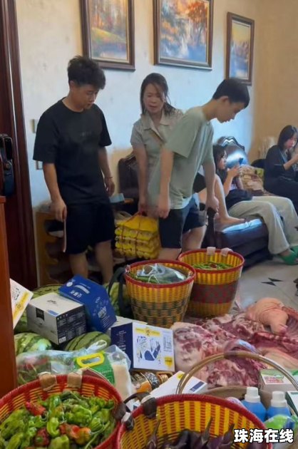 一顿吃200个水饺的16个外甥开学了