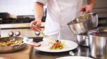 退休外科医生做饭切肉宛如做手术